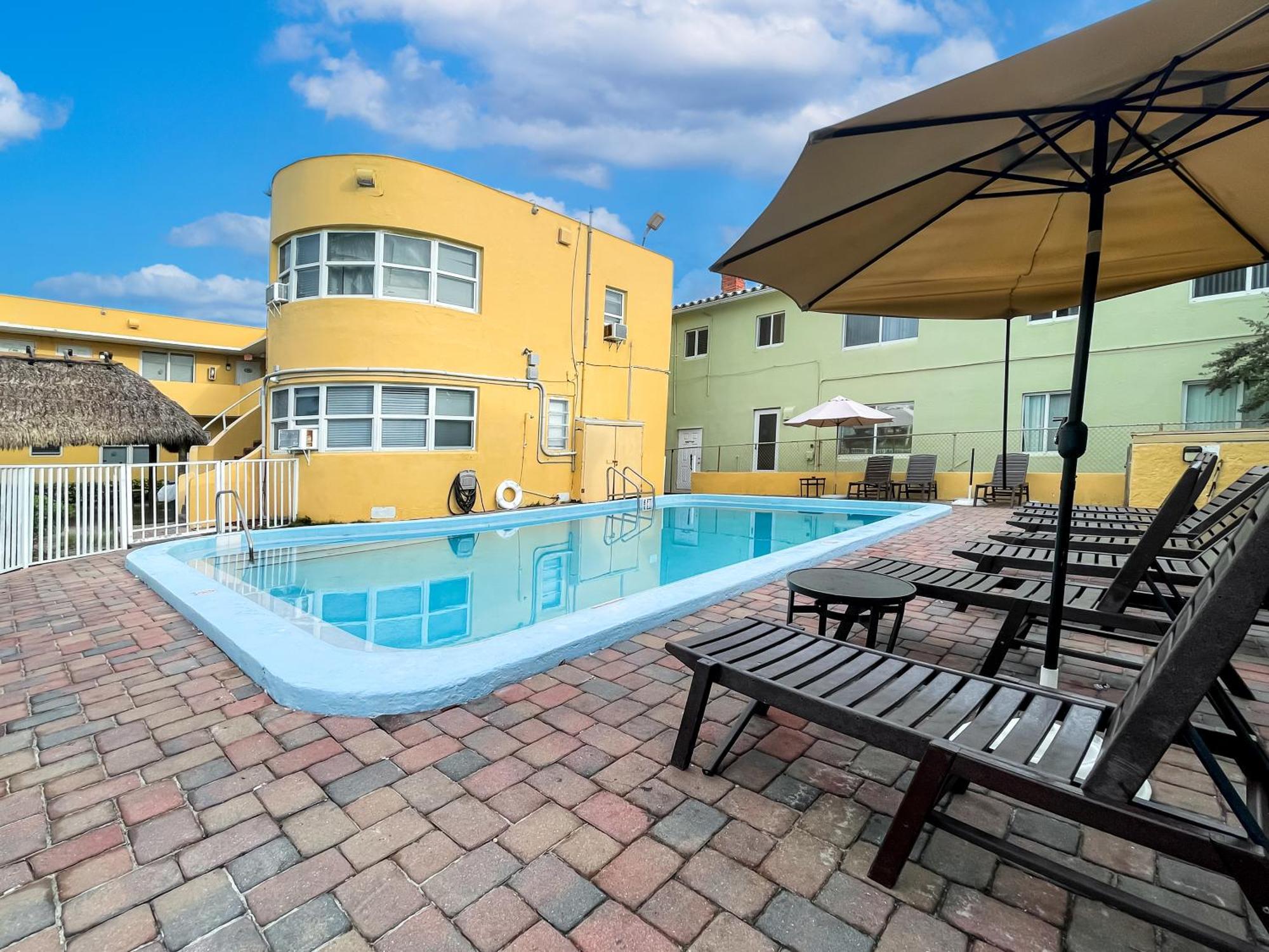 The Sunrise Apartment Hollywood Exterior photo